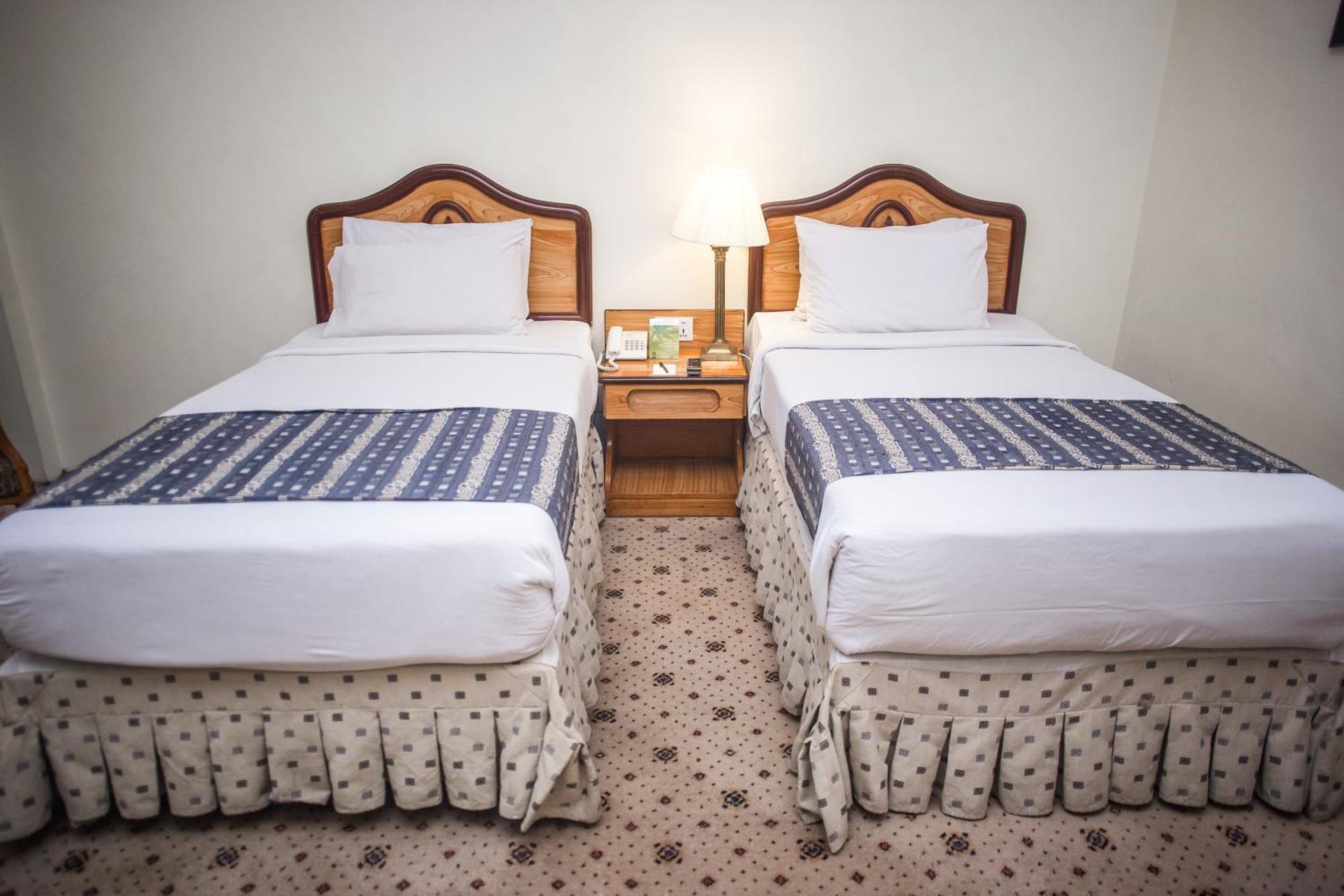 Mehran Hotel Karachi Buitenkant foto